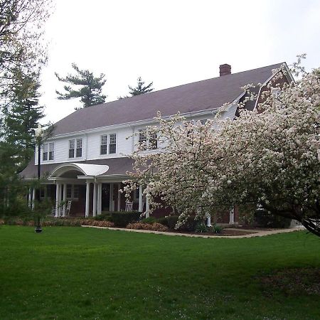 Versailles The Woodford Inn מראה חיצוני תמונה