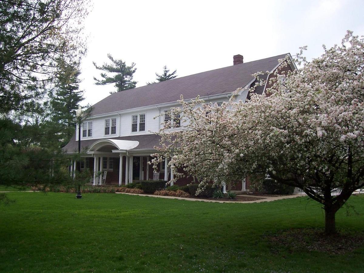 Versailles The Woodford Inn מראה חיצוני תמונה