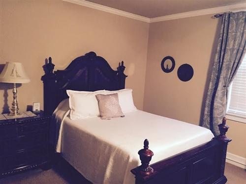 Versailles The Woodford Inn מראה חיצוני תמונה